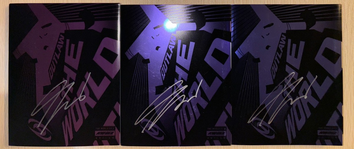 ATEEZ [THE WORLD EP.2 : OUTLAW] SEONGHWA Autographed Signed Album