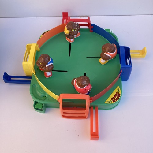 De colección 1995 Congo Juego de Fútbol Juguetes de Arce RARO Juego de Fútbol Retro Juego Mono - Imagen 12 de 24
