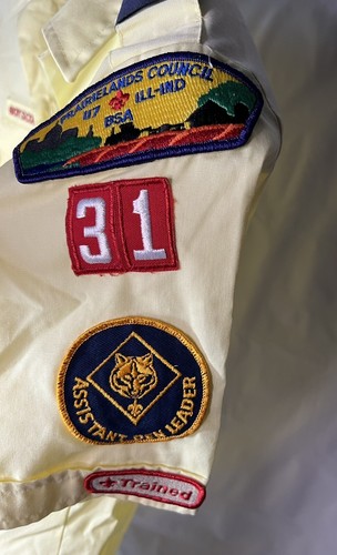 BSA Amarillo Cub Scout Camisa Juvenil Grande 14/16 con Insignias-CR-145 - Imagen 2 de 12