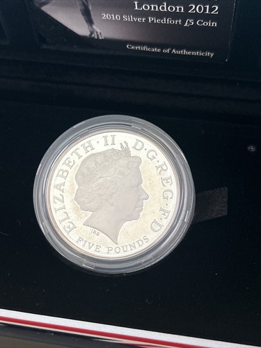 2010 Royal Mint London 2012 Olympic Piedfort Silver Proof £5 Coin (14485-7) - Picture 5 of 6