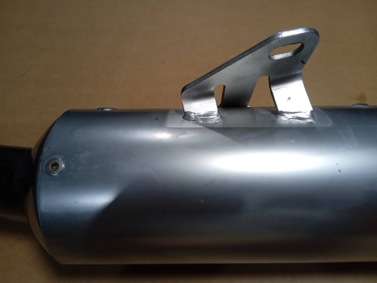 NEW ZX600 muffler exhaust left 18090-1393 KHI K 302 ,NEVER BEEN ON