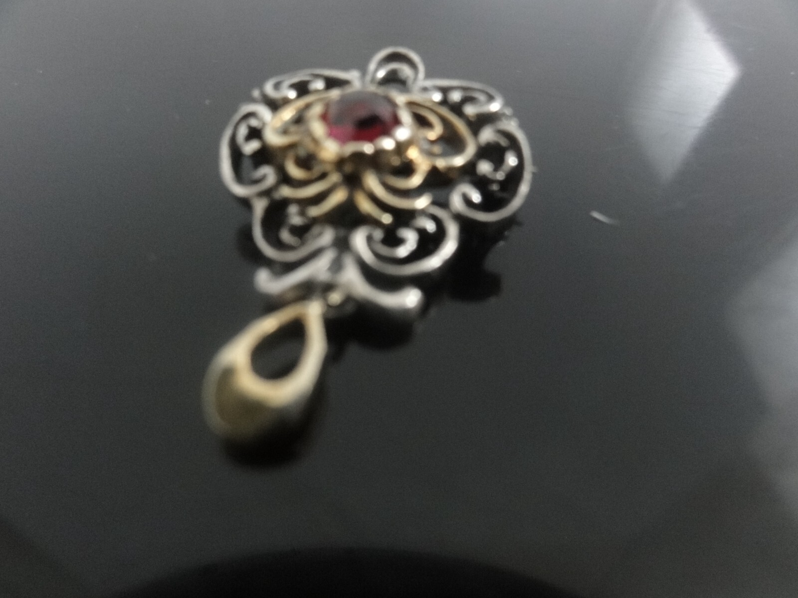 Picture 1 of 4