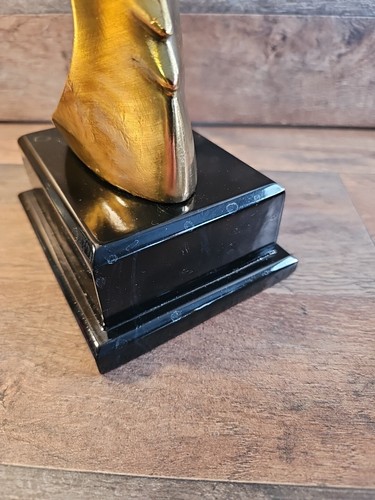Hercon Metal Eagle Head Sculpture - Picture 6 of 7
