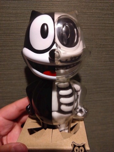 Figura de vinilo suave SECRETBASE FELIX THE CAT RAYOS X 6,3 pulgadas de alto - Imagen 2 de 6