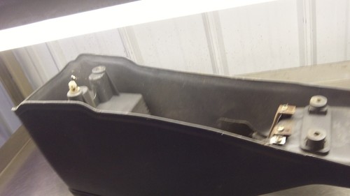Nissan 1994 camioneta 4x4 V6 5 velocidades asiento con canastilla consola con tapa T1-2 - Imagen 10 de 11