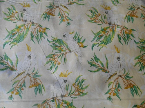 CRAFT FABRIC - 100% COTTON - AUST BIRDS KOALA DOG HORSES FISH FROGS - 25x110cm - Picture 10 of 26