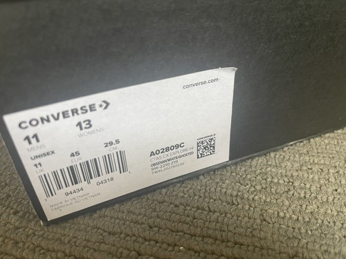 New Unisex Converse Shoes, UK11 - Picture 5 of 6