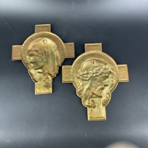 Pair Brass Crucifix Jesus Crown Of Thorns Mary Blessed Mother Pat Pending Wall - Picture 4 of 6