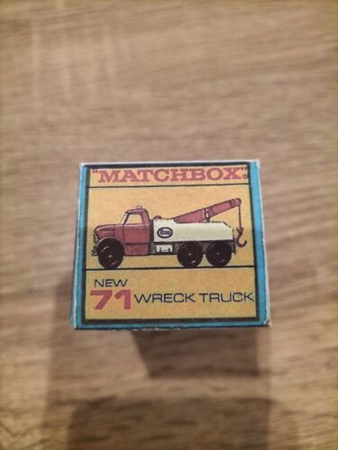 Matchbox Regular Wheels No71 Wreck Truck "Blue ESSO" - Replica / Copy Box only - Picture 3 of 3