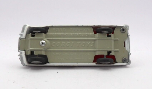 CORGI TOYS FORD ZEPHYR MOTORWAY PATROL 'POLICE' REPAINTED GOOD CONDITION - Picture 8 of 8