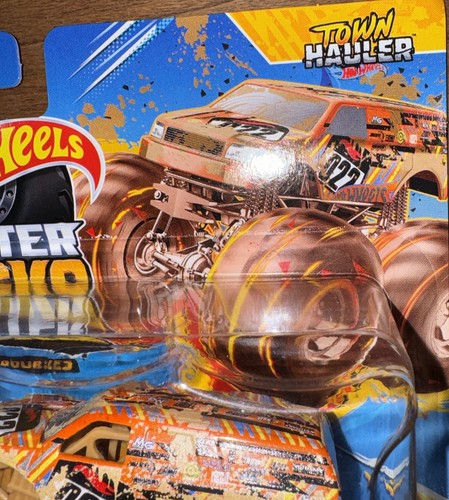 Hot Wheels Monster Trucks Land Rover & Town Hauler Demolition Doubles 2 Pack🔥🔥 - Bild 5 von 8