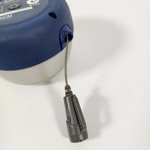 Motorola SYN0614A Handsfree Auto Car Cupholder Speaker Cell Phone Accessory - 第 7/7 張圖片