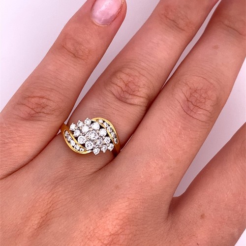 18ct Yellow+White Gold Cluster Ring, Set With 0.70ct G/SI Diamonds - Picture 4 of 5