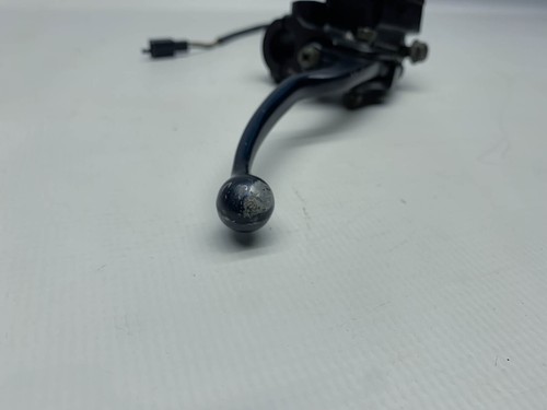 Yamaha XT600E front brake cylinder front brake master cylinder (1) 96' - Picture 7 of 8