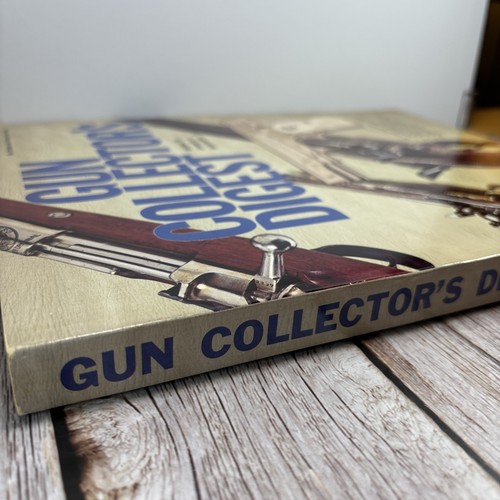 Gun Collector's Digest Vintage Paperback Good Condition Joseph J. Schroeder - Imagen 4 de 8