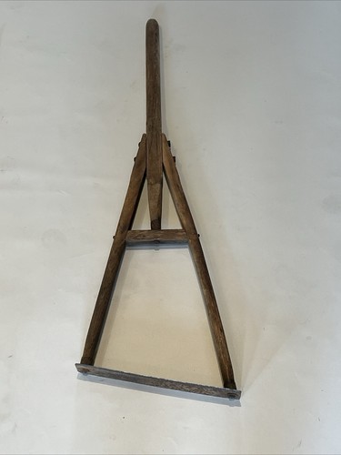 Antique Scythe Sickle Grass Cutter Whip Sling Blade Farm Tool Oak Wood Handle - Picture 15 of 15