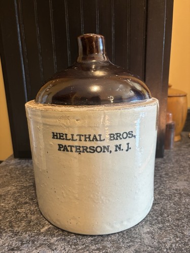 Antiker Steinzeug 2 Gal Whisky Krug Hellthal Bros; Paterson, NJ