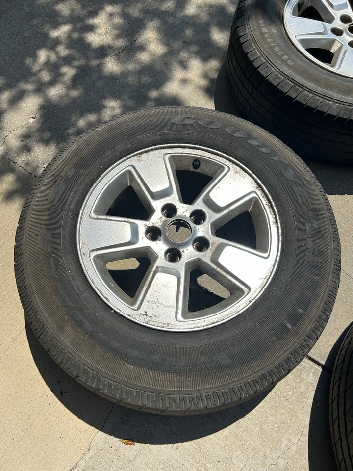 Rueda de 16 pulgadas 114,3 5 orejetas Foto 3 de 4