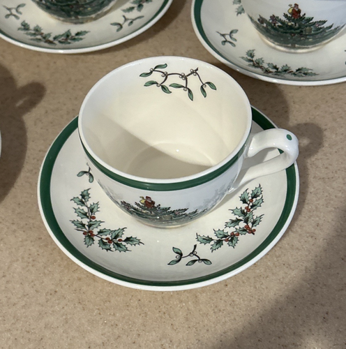 Vintage Set of 8 Spode Christmas Tree Cups and Saucers Made in England S3324 - Picture 4 of 6
