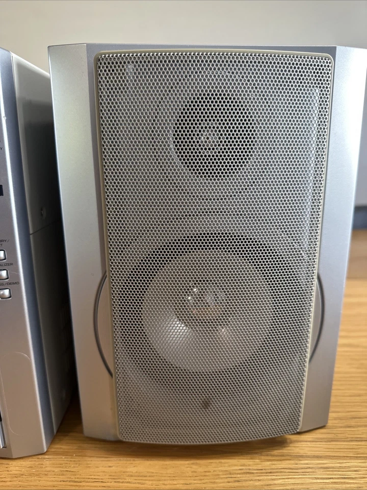 Sharp XL-MP 130 System 5-CD / Cassette AM/FM Panasonic Speakers Tested & Working - Image 3 of 4