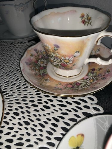 Vintage Lot Of 8 Tea Cup And Saucers Sets - Picture 7 of 15