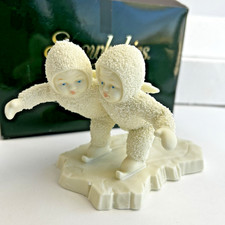 Snowbabies WE MAKE A GREAT PAIR #68438 Department 56 Ice Skating Kids With Box
