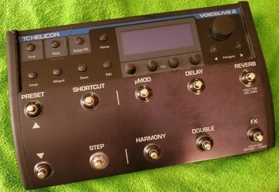 TC Helicon Voice Live 2 Vocal Multi Effects Processor Pedal, Orig. Box, manual