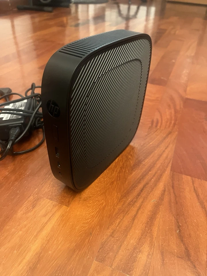 Mini desktop HP t530 1,5 GHz Windows 10 IoT Enterprise 4gb 120gb Nero GX-215JJ - Immagine 2 di 4