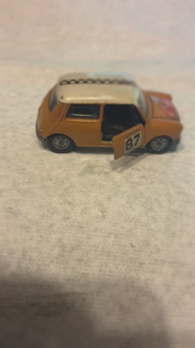 1960s or 70s Mini Minor Innocenti A-88, Mebetoys, 1/43, made in Italy - Video 1 of 1