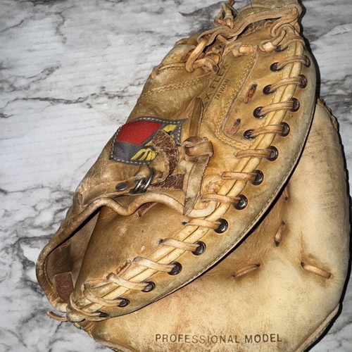 Mizuno MT-1200 Professional Adult Catcher's Mitt Pro-Scoop Flex Palm Right HThro - Picture 2 of 11