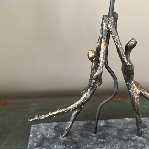 2019 ABSTRACT MODERN ART SCULPTURE COUPLE and HEART BALLOON DECORATIVE STATUE - Picture 8 of 16
