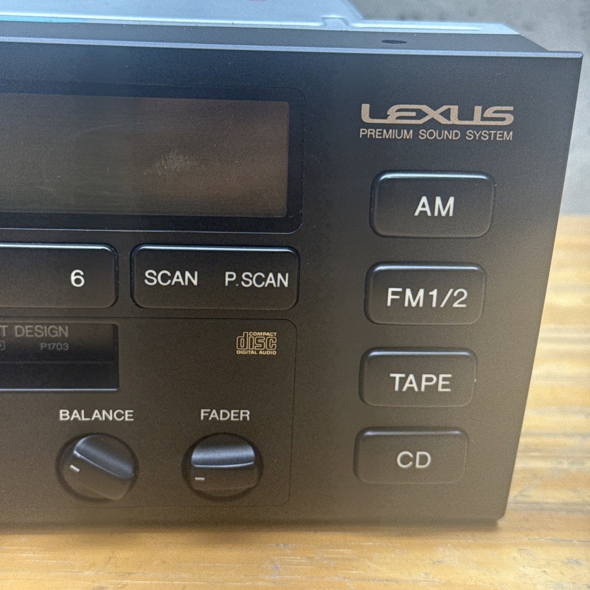 1995-1997 Lexus LS400 radio stereo w cassette Pioneer 86120-50360