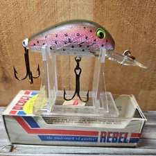 Vintage Rebel "SUPER R" #D-2641. Ole' Rainbow colored Lure.  Original Box. 