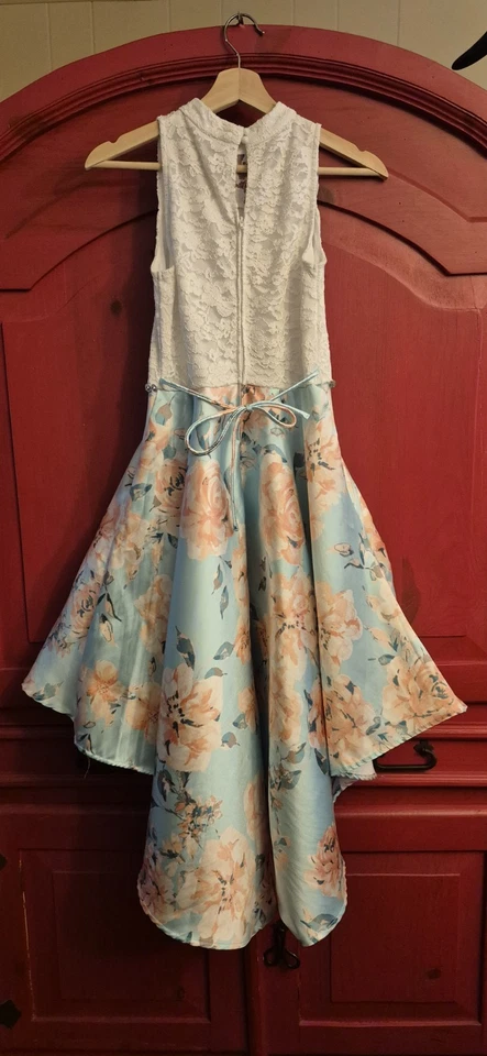 Vestido Speechless Big Girls Talla 16 Ajuste Sin Mangas + Acampanado Marfil Como Nuevo Alto Bajo Usado en Excelente Condición Foto 4 de 4