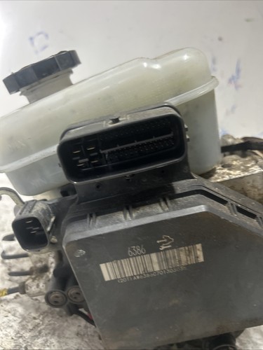 2005-2013 Toyota 4Runner Power Brake Booster Pump 8 W/Cylinder Used - Bild 3 von 15