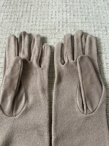 Ann Taylor Goat Leather & Acrylic Long Gloves Taupe M/L - Picture 3 of 7