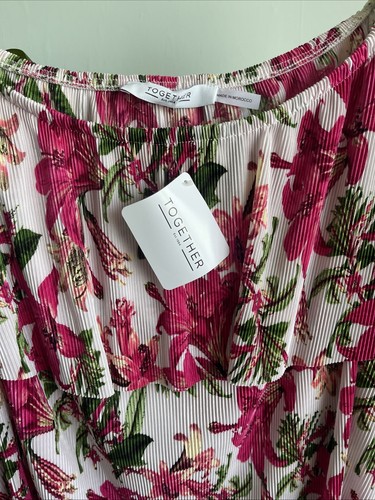 Together On/off The Shoulder Floral Top Size 30 - Picture 6 of 6