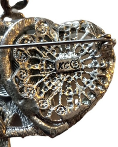 Vintage Interlocking Hearts With Bow Leaves Kenneth Cole KC 2 Inches Love Signed - Picture 6 of 7