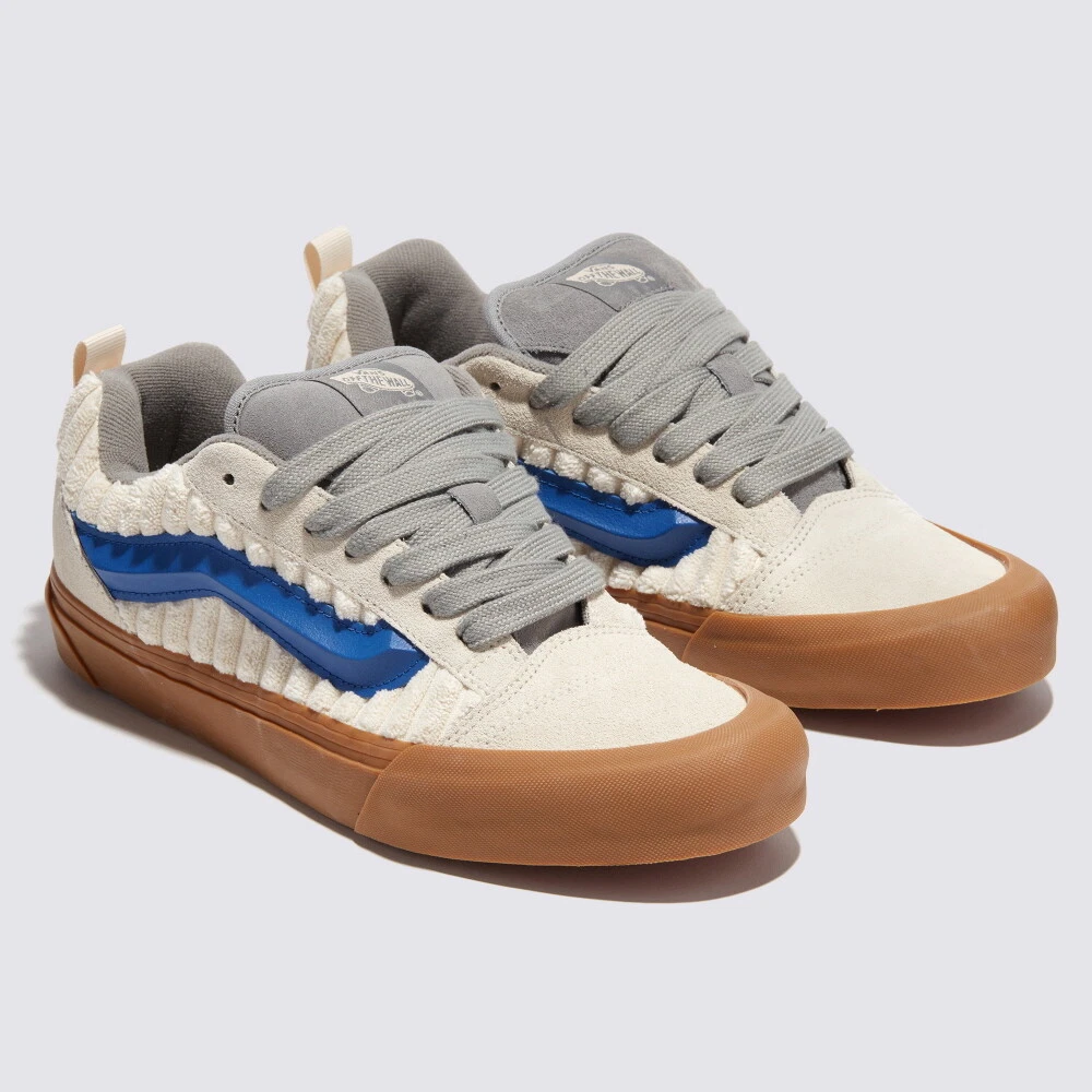 Ua old skool gum hotsell sneaker