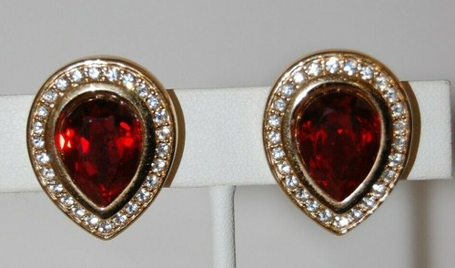 ELEGANT VTG 80'S SAL SWAROVSKI RED CRYSTAL PAVE RHINESTONES GOLDEN CLIP EARRINGS - Picture 12 of 12