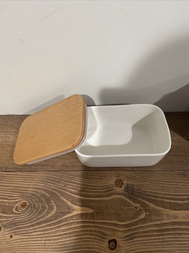 Sweese 301.102 Large Butter Dish - Porcelain Keeper with Beech Wooden Lid, Pe... - Picture 2 of 4
