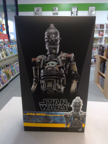 Hot Toys TMS104 Star Wars IG-12 con figura Grogu escala 1/6 - Imagen 2 de 8
