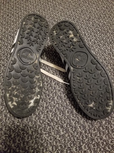 Samoa adidas Size 4.5** - Picture 3 of 5