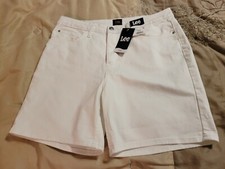 NWT Lee Women's Mid Rise Bright White Shorts  Size 16M 36 in Waist 7 Inch Inseam