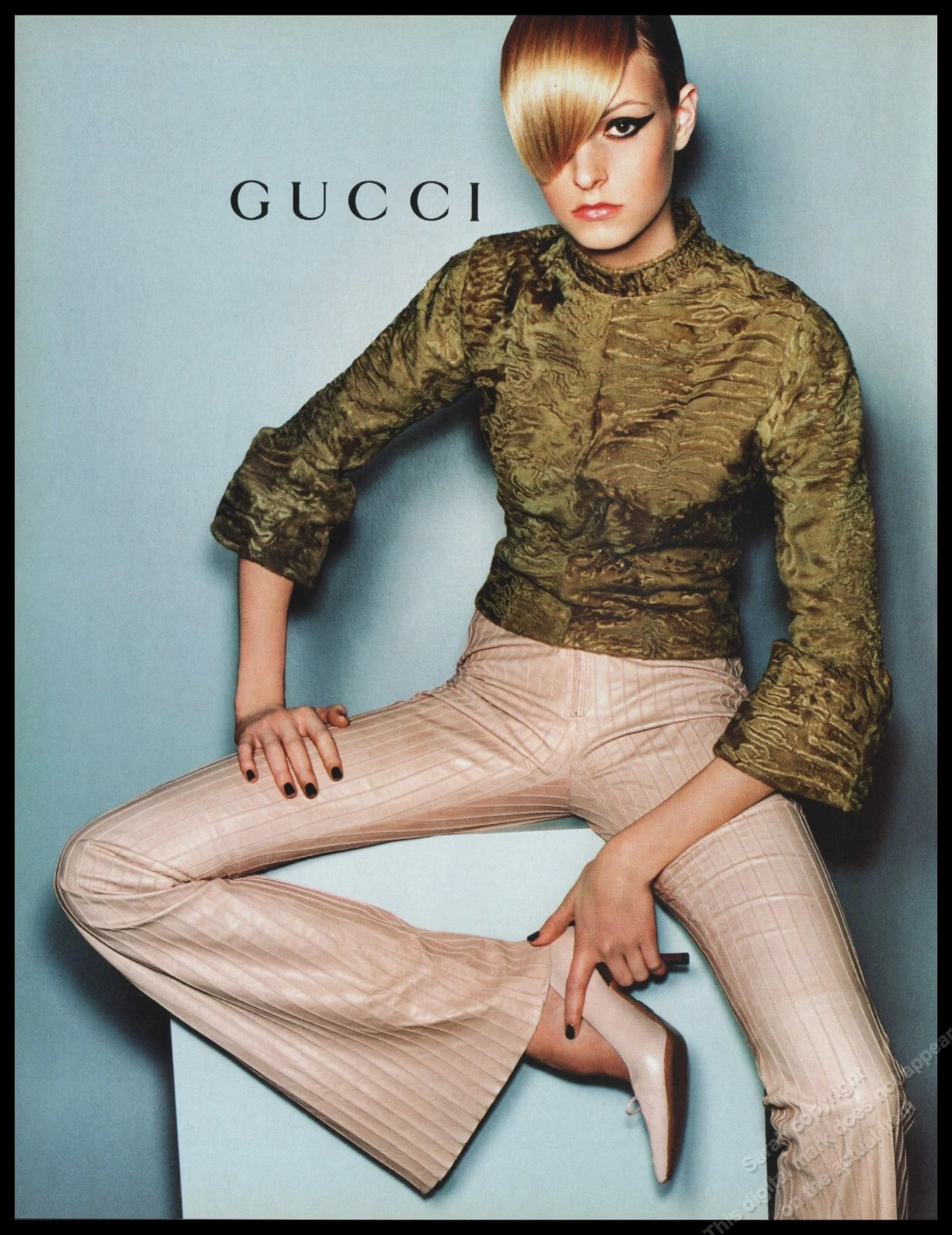 Années 1990 GUCCI talons hauts magazine publicité imprimée femmes mode chaussures jambes longues  1 pg
