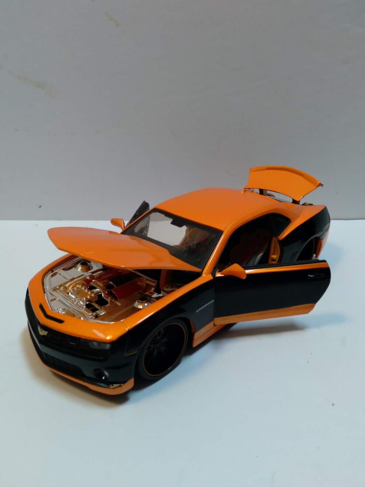 Picture 1 of 8