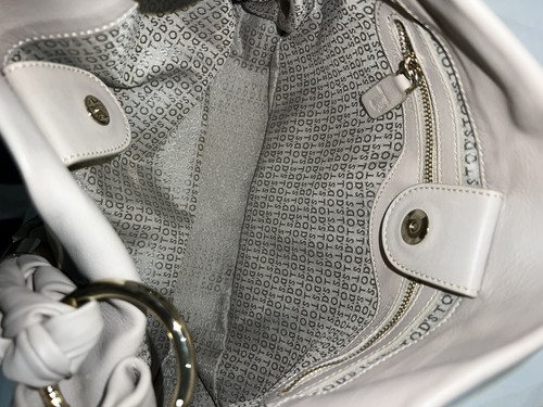 Women’s Tod’s Handbag, Very Good Condition, Beige, Small, Leather - Picture 9 of 9