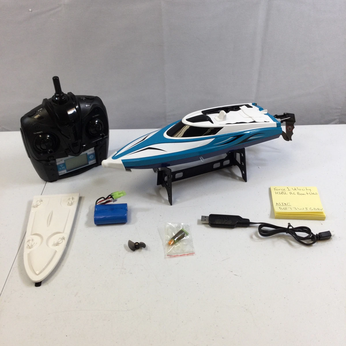 Force 1 H102 Blue White Outdoor Remote Control Velocity RC Boat For Pool Used