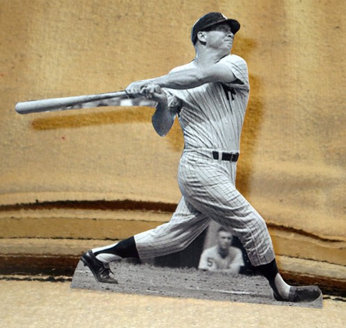 Mickey Mantle New York Yankees Baseball Figure Tabletop Display Standee 8" Tall - Zdjęcie 1 z 2