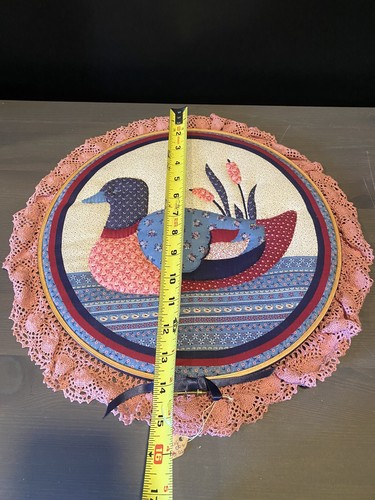 Vintage Duck Embroidered Canvas Hoop 12x12 Round With 2" Lace Border Wall Art - Picture 5 of 7